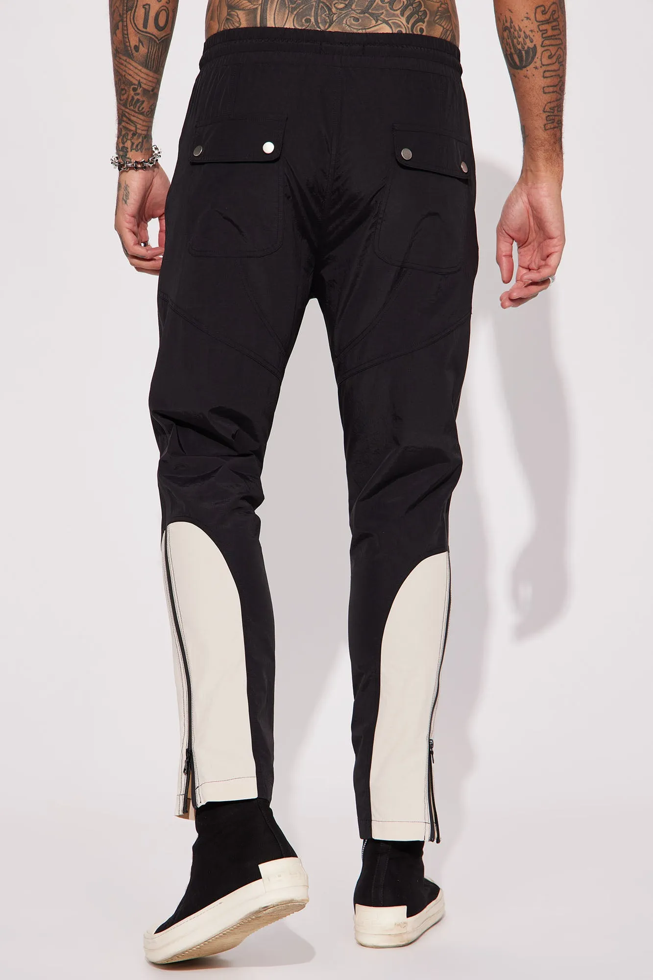 All The Way Up Zipper Nylon Pants - Black/combo