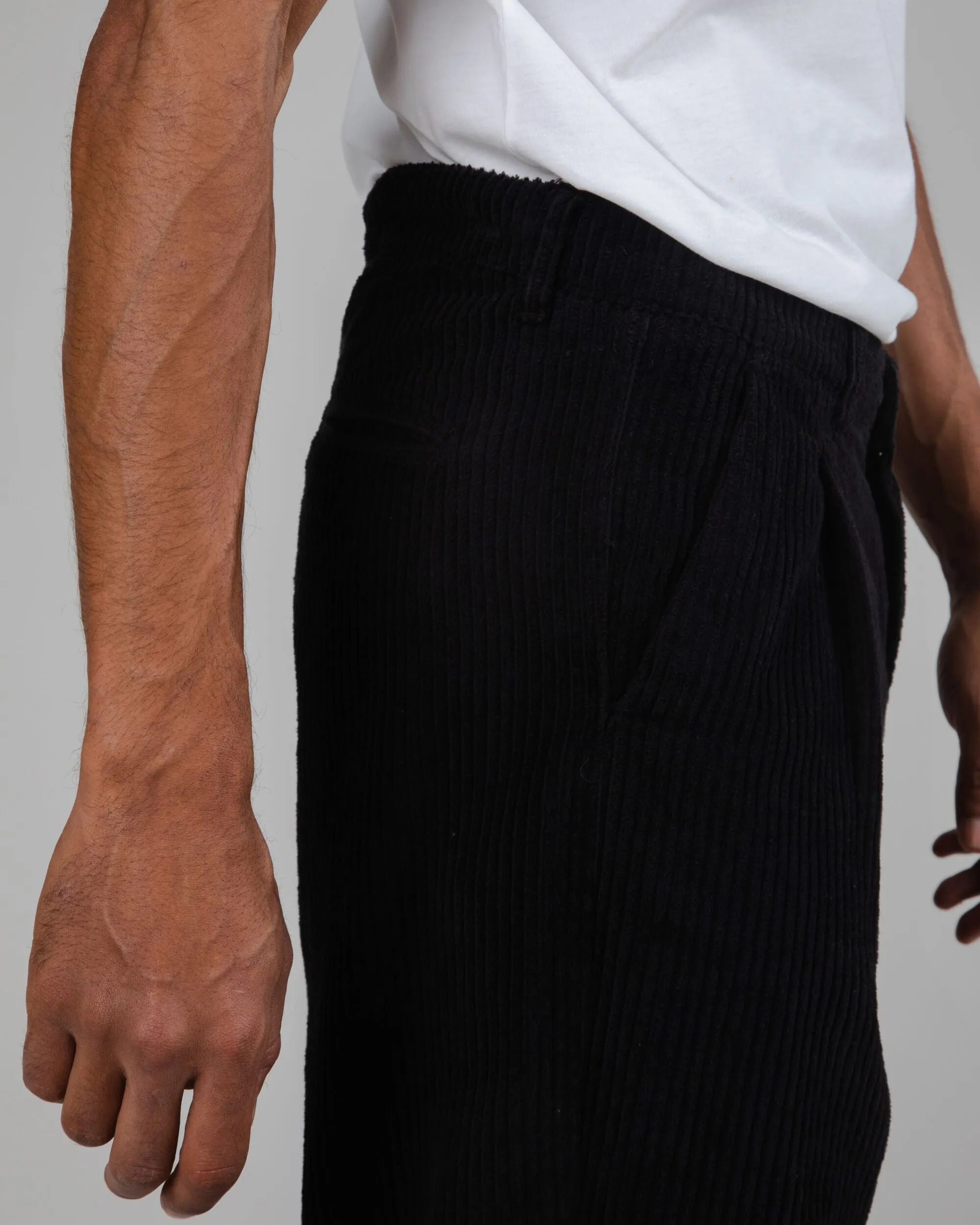 Corduroy Pleated Chino Pants Black